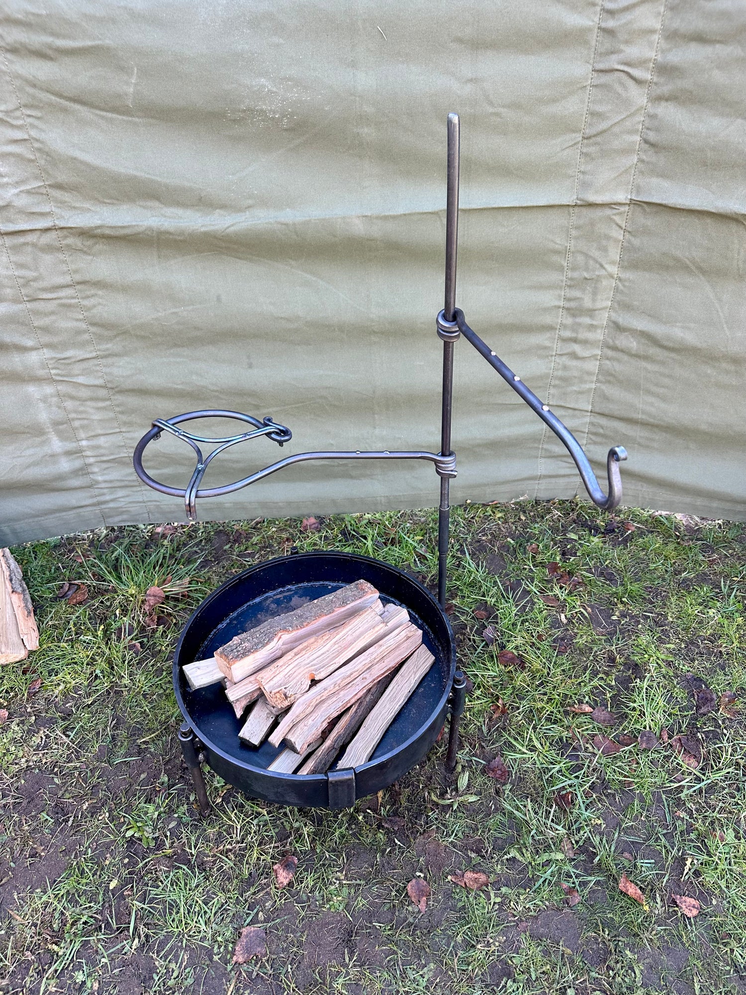 Fire anchor Cooking Swing Arm Bushcraft and Camping Cooking Set for Hanging and Holding Billy Cans, Skillets