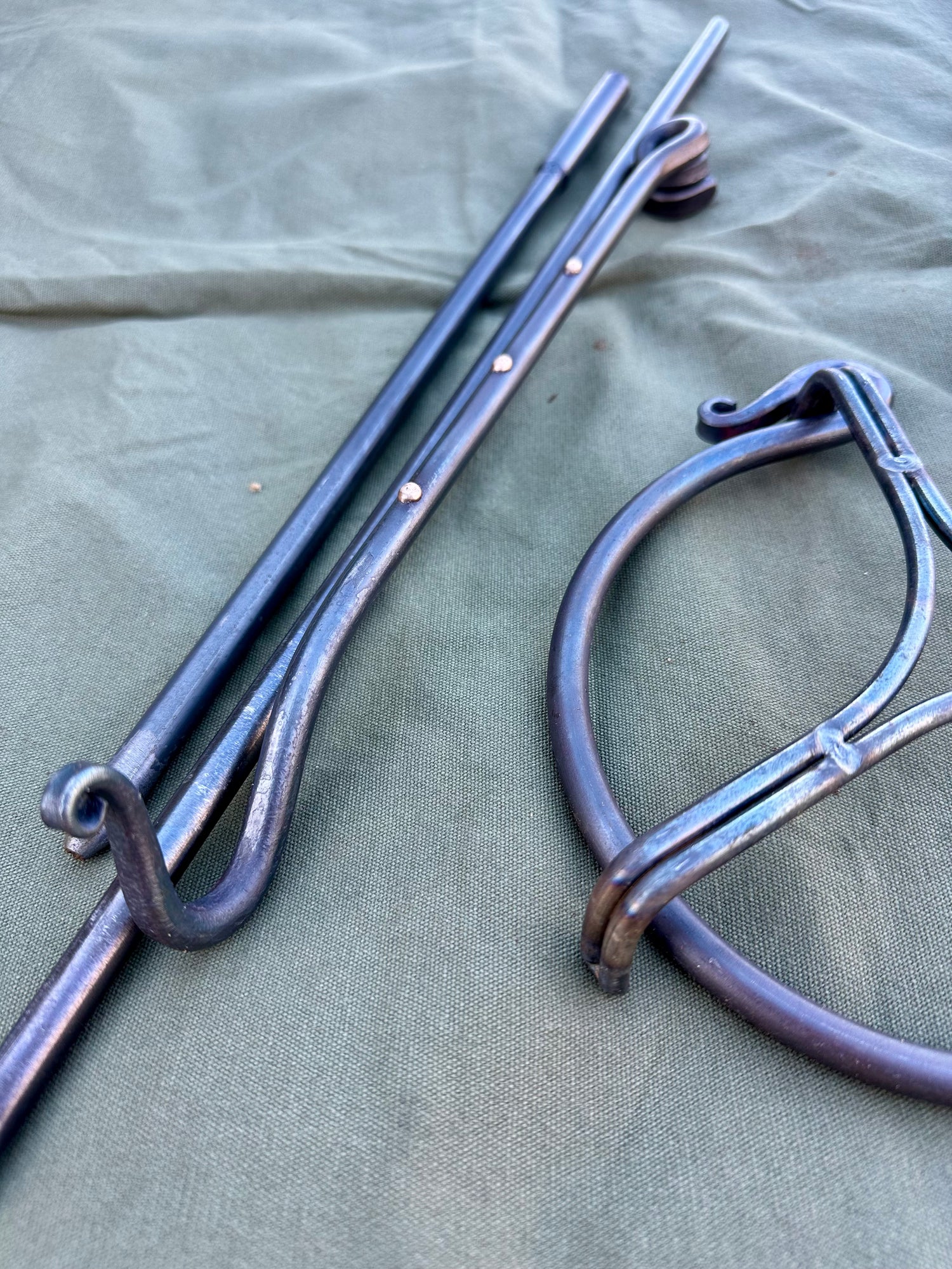 Fire anchor Cooking Swing Arm Bushcraft and Camping Cooking Set for Hanging and Holding Billy Cans, Skillets