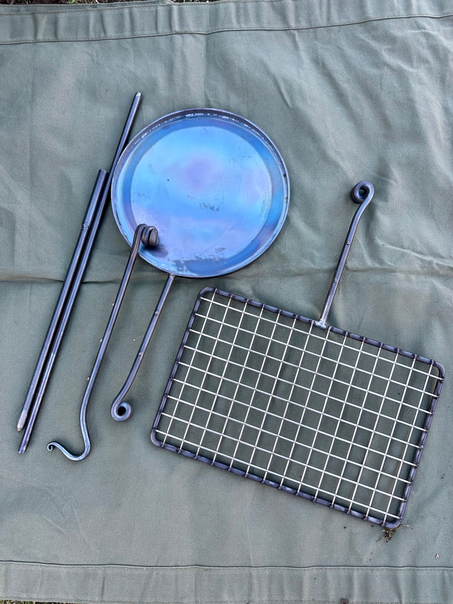 Fire Anchor with Skillet, Grill, Hook arm for Bushcraft Camping Cook Set