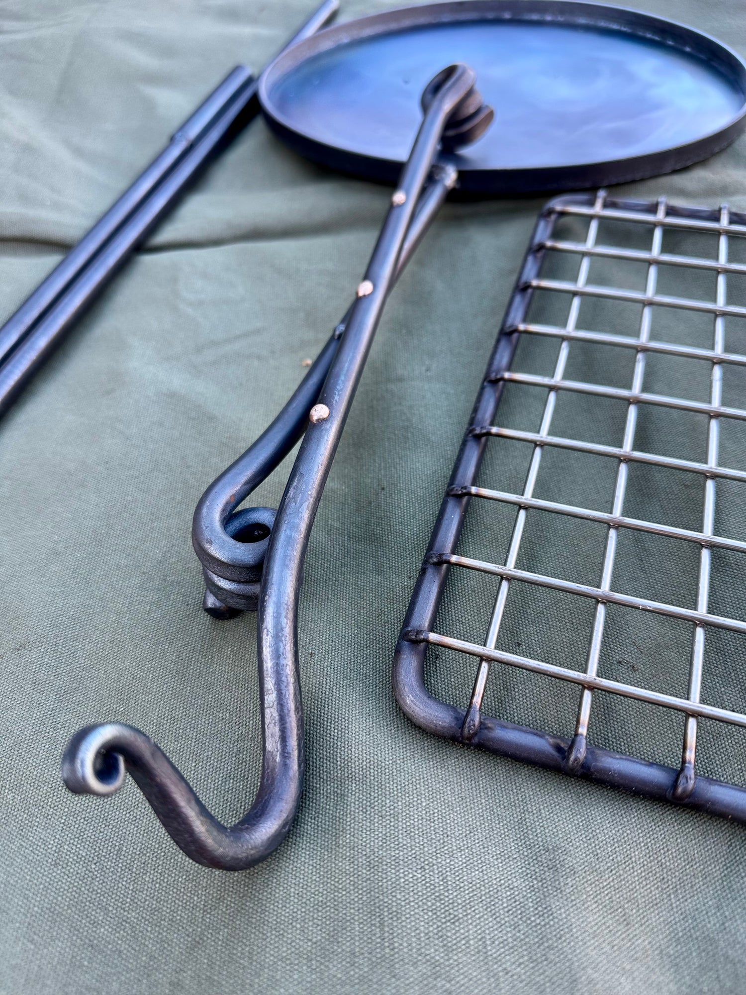 Fire Anchor with Skillet, Grill, Hook arm for Bushcraft Camping Cook Set