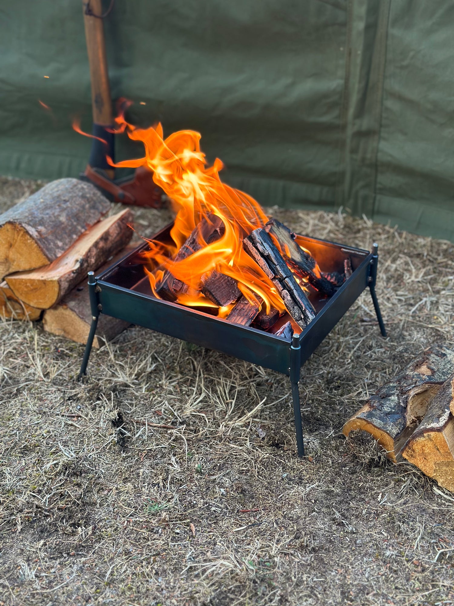 Traveler Stove lightweight Portable Fire Pit BBQ Mild Steel