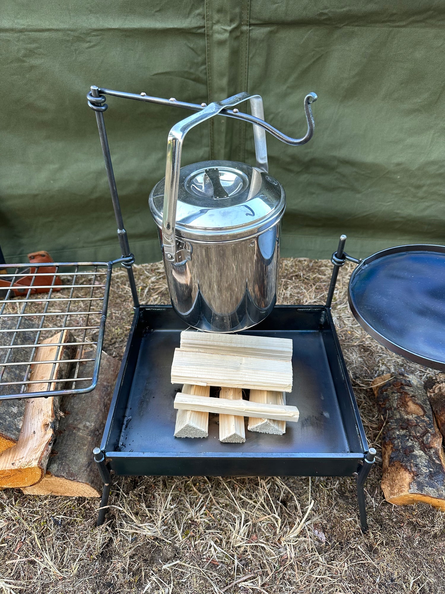 Traveler Stove lightweight Portable Fire Pit BBQ Mild Steel