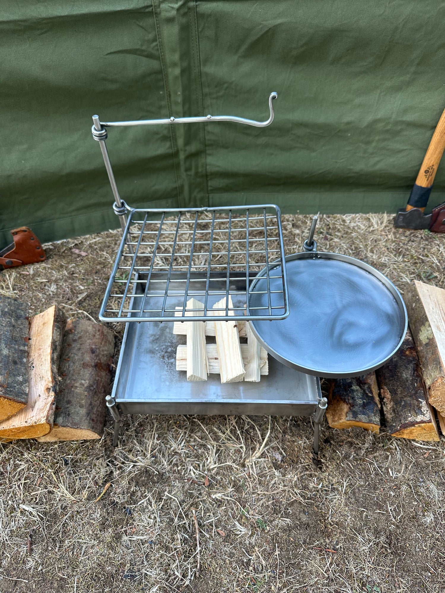 Traveler Stove lightweight Portable Fire Pit BBQ