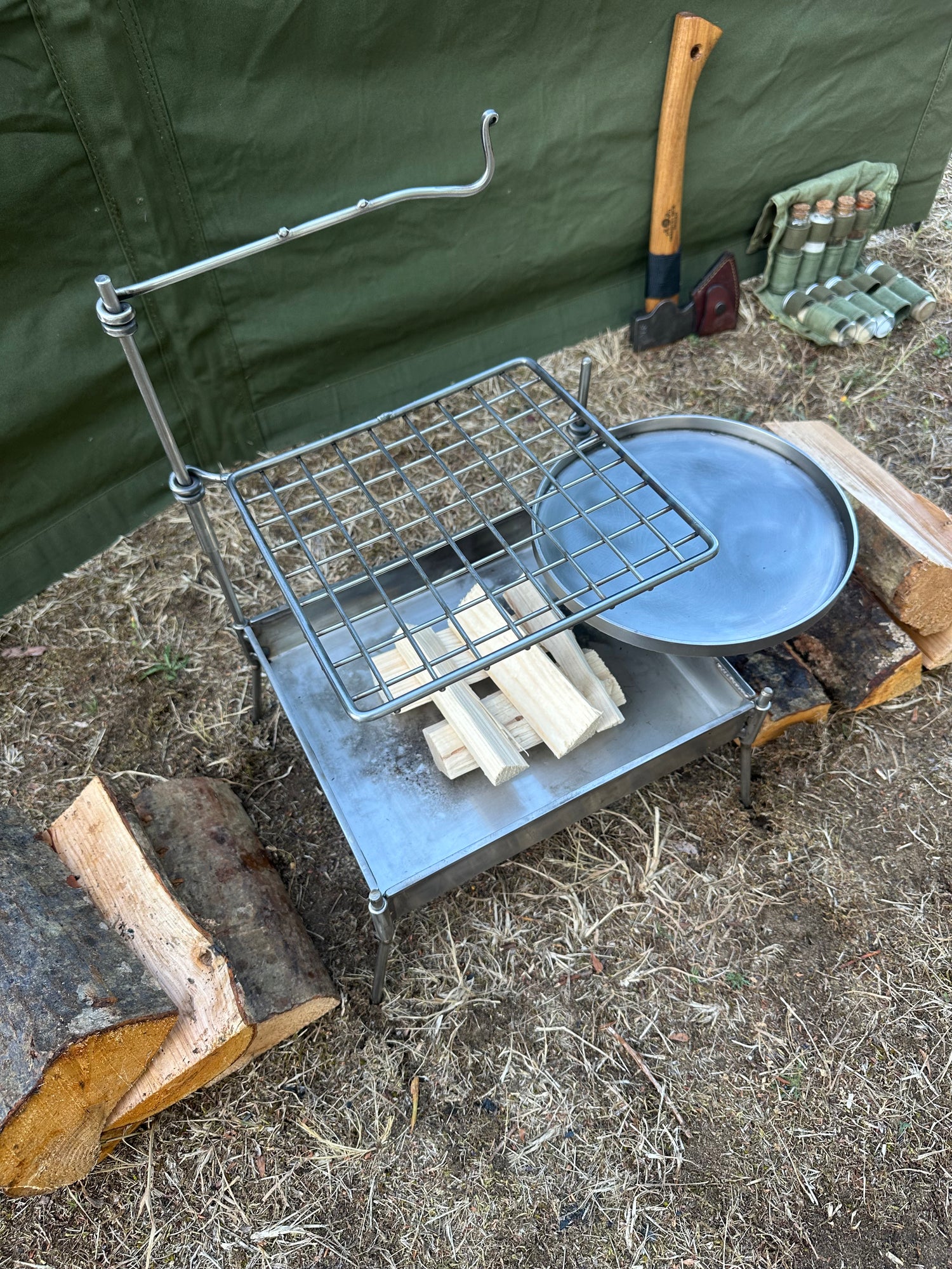 Traveler Stove lightweight Portable Fire Pit BBQ