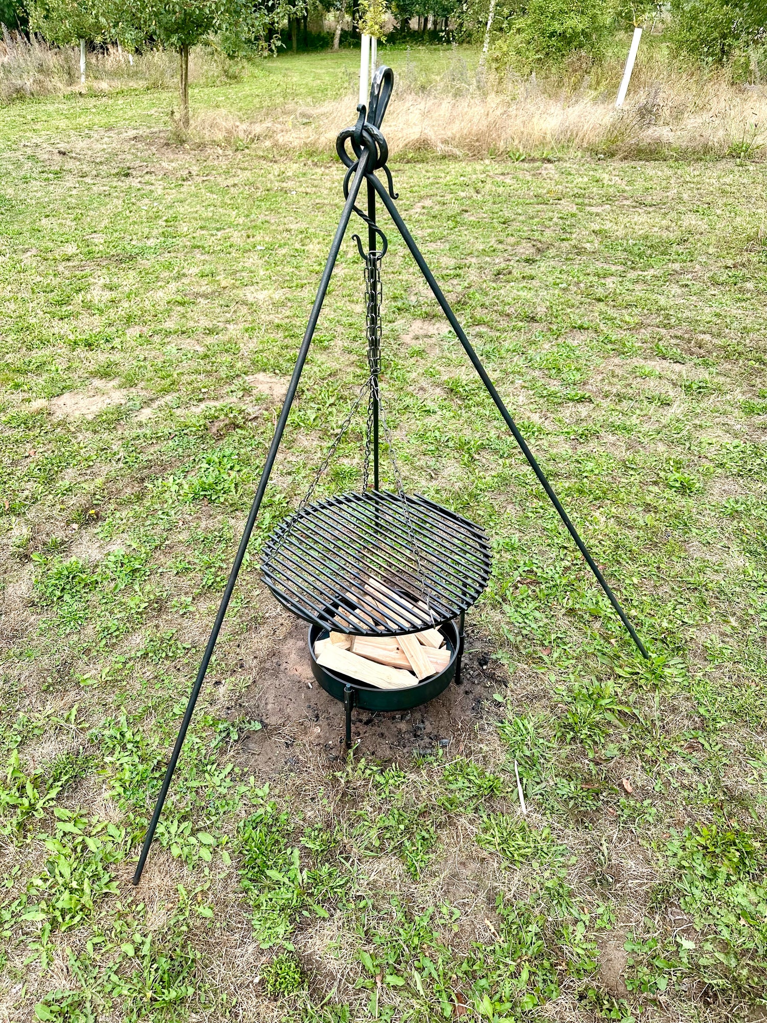 Hanging BBQ Grill for Tripods