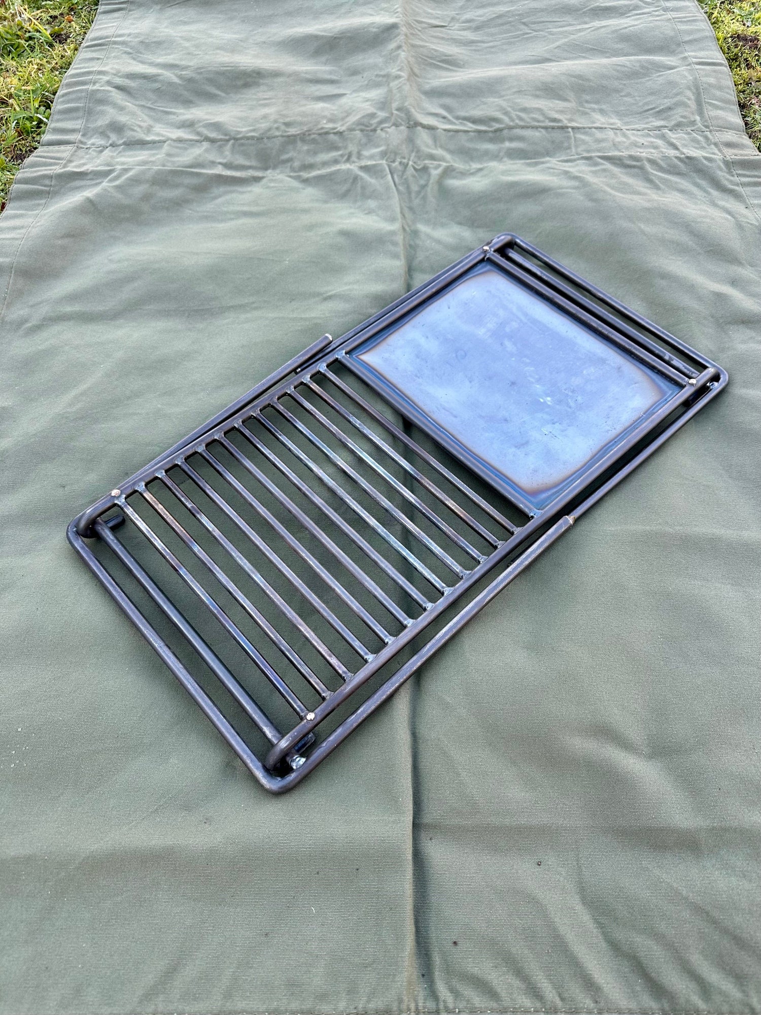 Overland BBQ Grill Heavy Gauge Steel with Skillet Plate