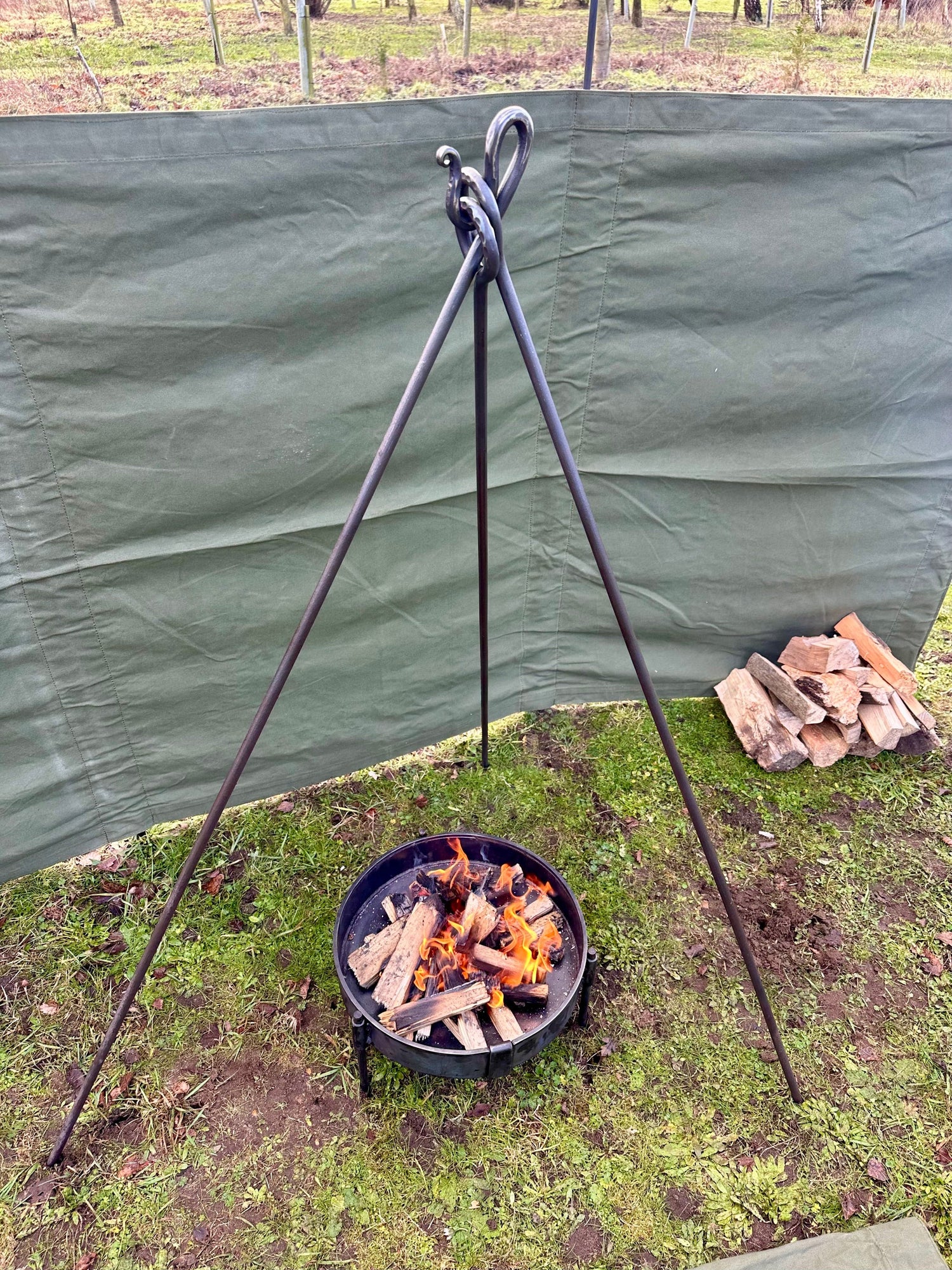 Bushcraft Tripod 12mm Forged Steel Heavy Gauge Tripod Ridge Rack System 