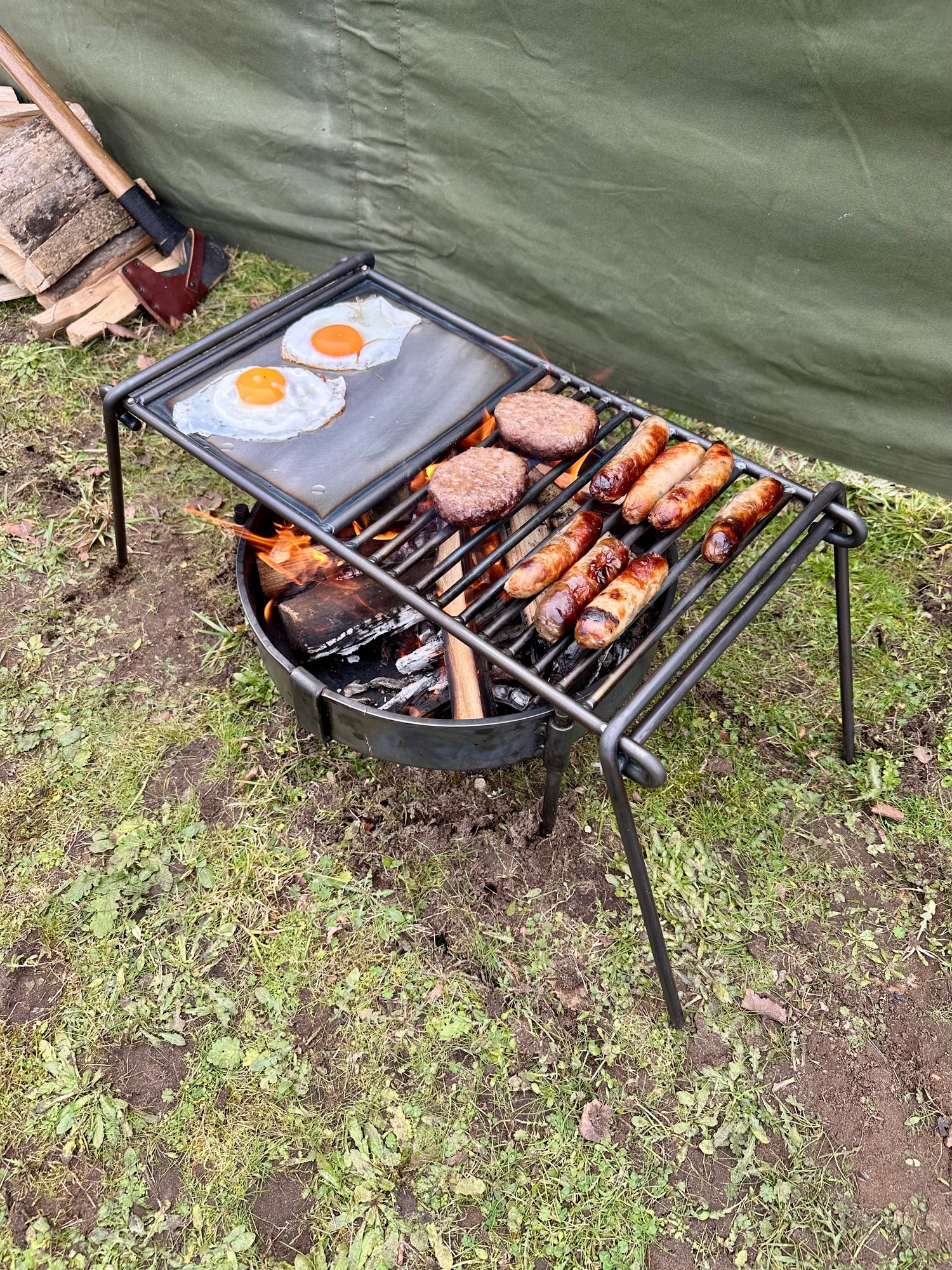 Overland BBQ Grill Heavy Gauge Steel with Skillet Plate