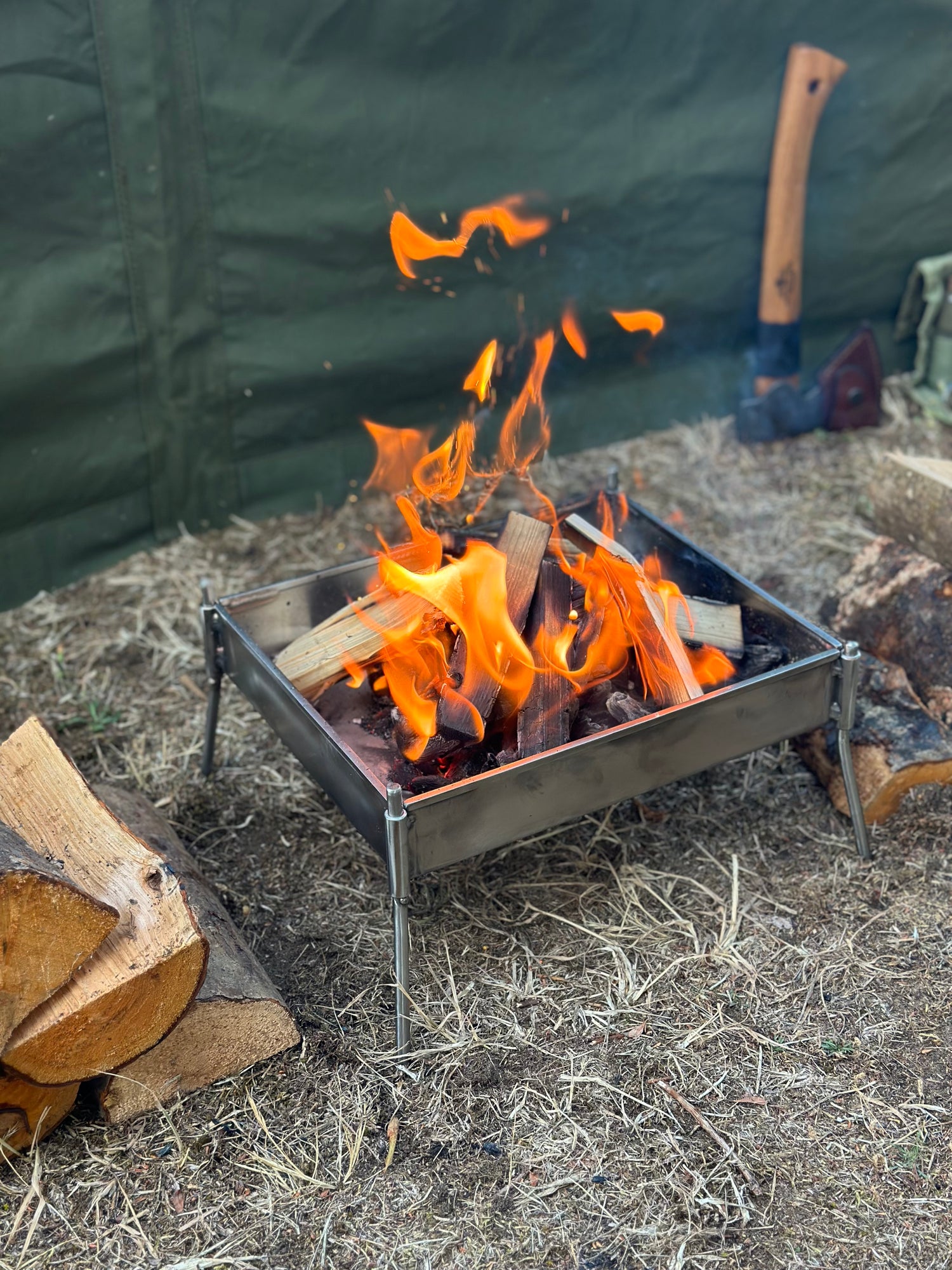 Traveler Stove lightweight Portable Fire Pit BBQ