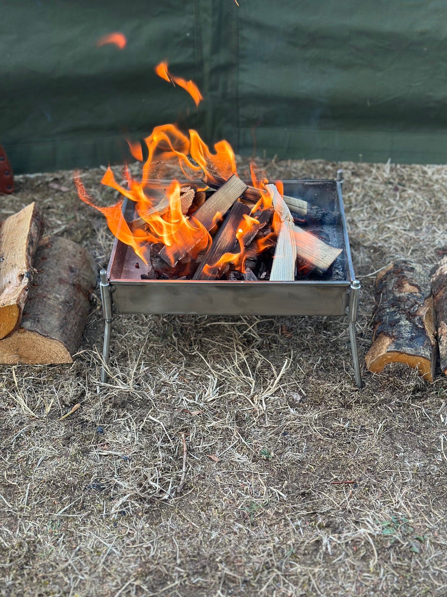 304 stainless steel Mini Fire Pit. Portable Fire Pit