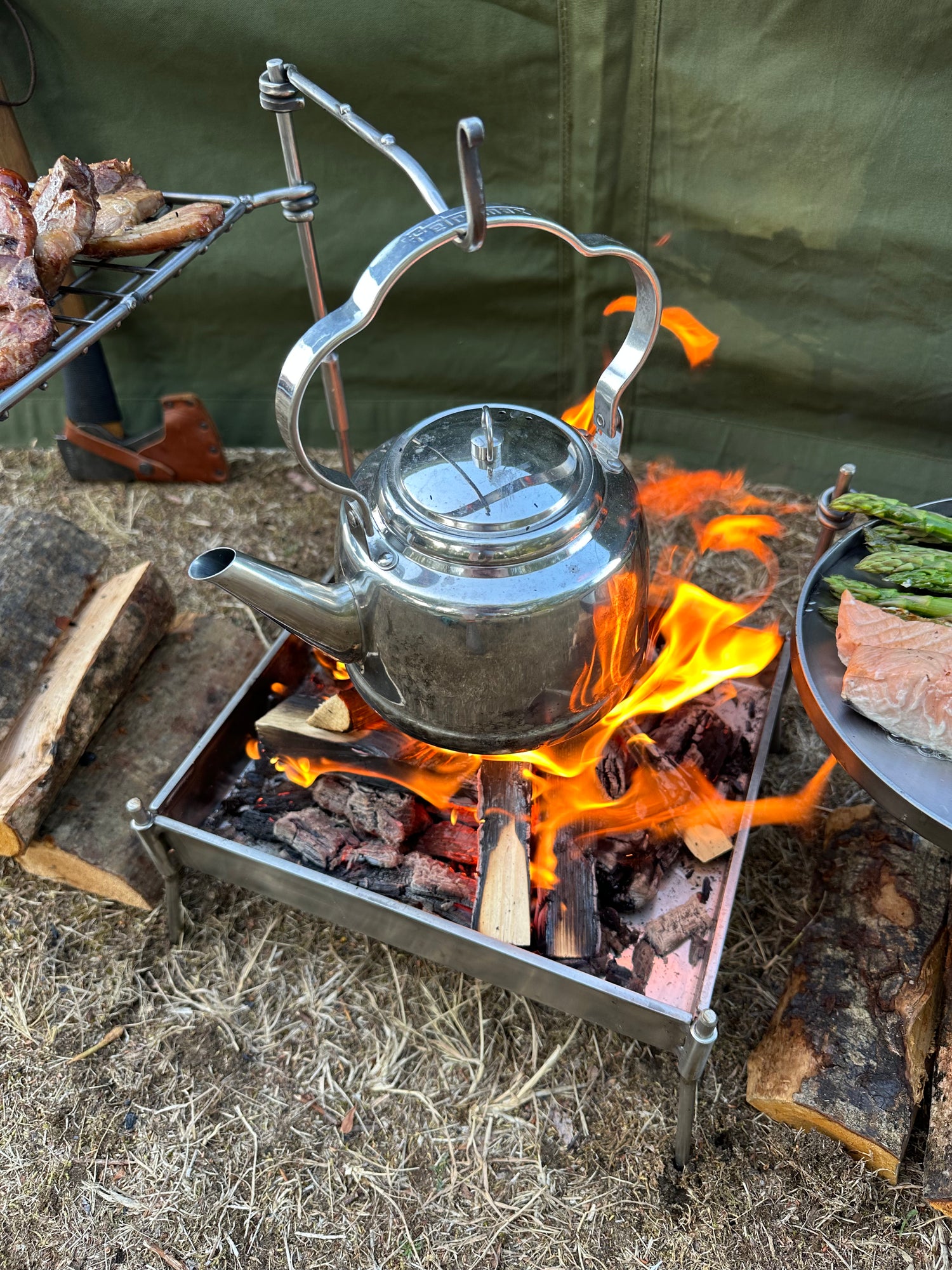 Traveler Stove lightweight Portable Fire Pit BBQ
