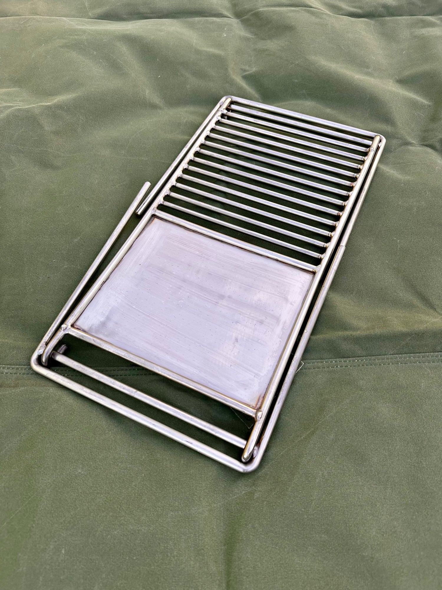Stainless Steel Medium Split Camp Grill - Bushcraft Grill
