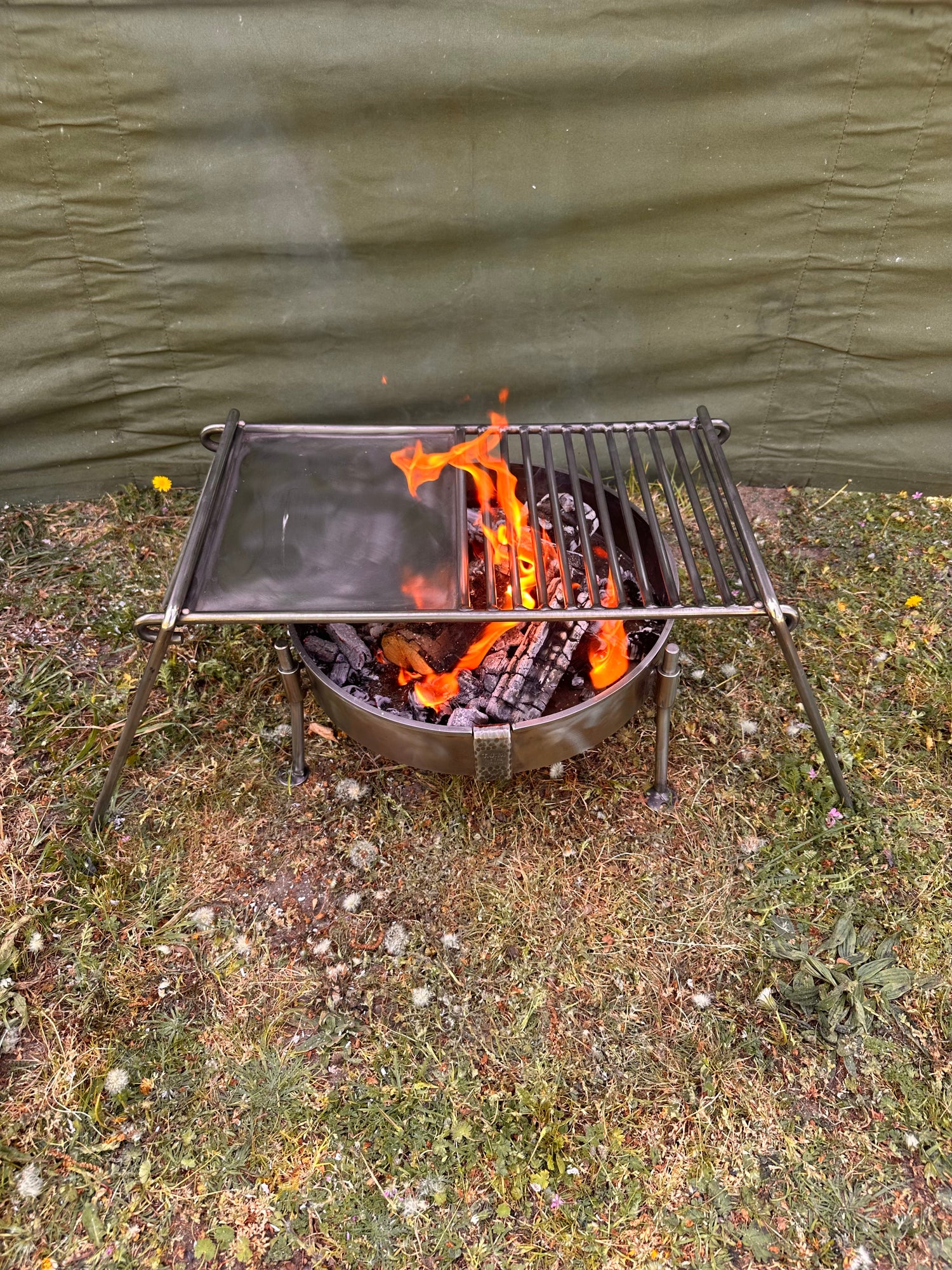 Stainless Steel Medium Split Camp Grill - Bushcraft Grill