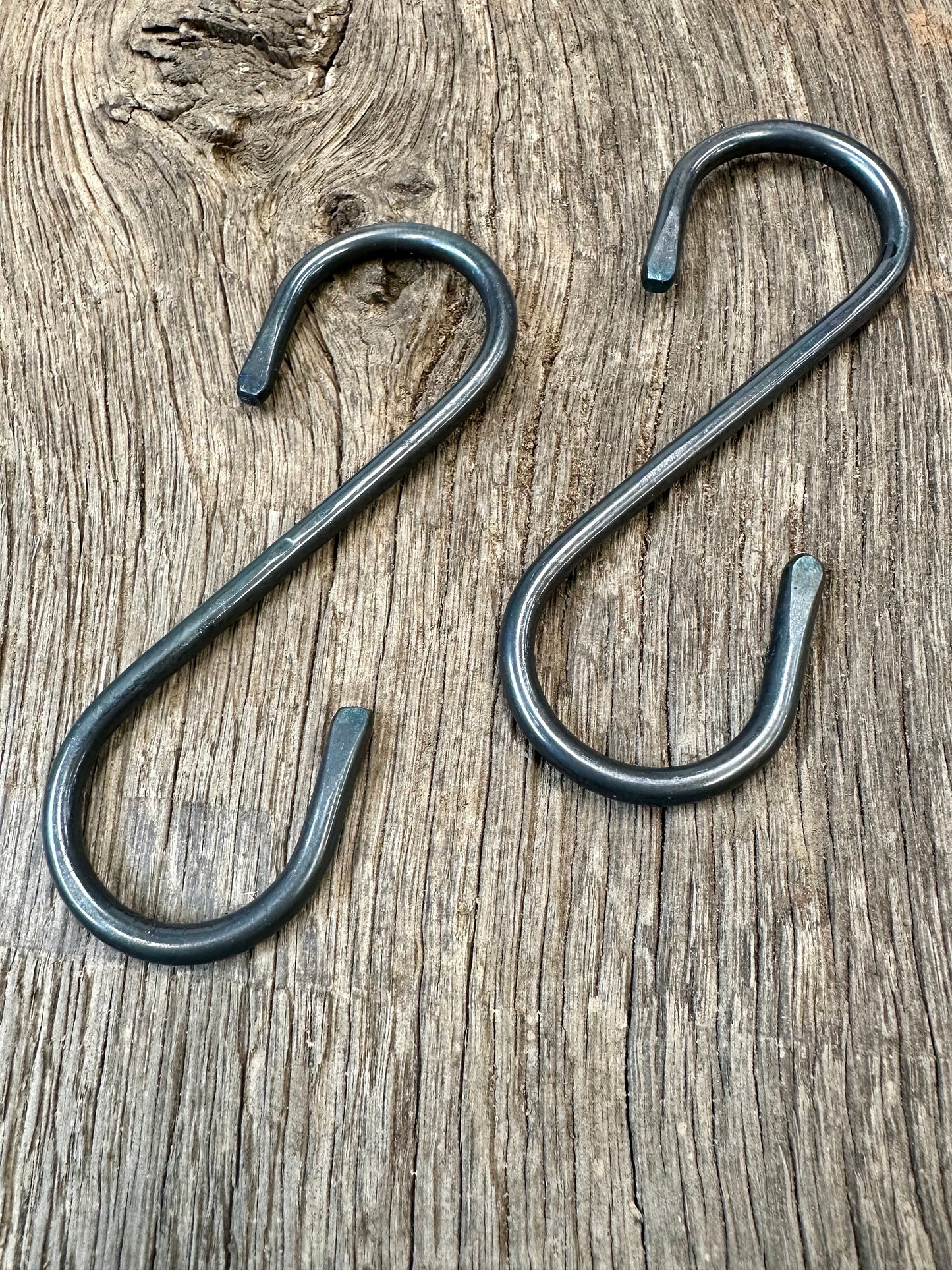 Steel Hooks with Self Colour Chain